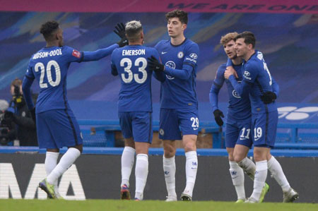 穆里尼奥，安切洛蒂和瓜迪奥拉的最佳阵容！来场三强...