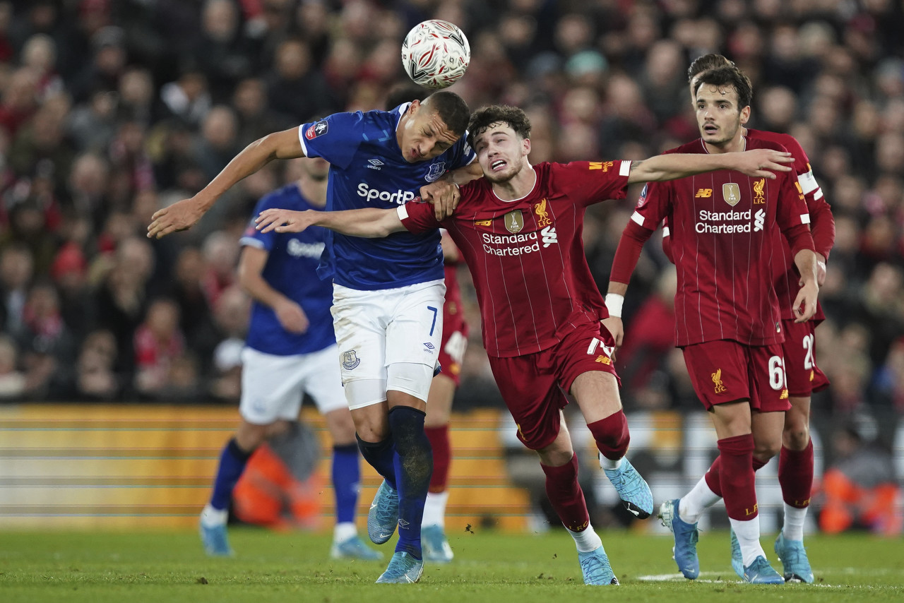 镜报：安东尼愿大幅降薪回归贝蒂斯，已拒绝胜利、博塔弗戈